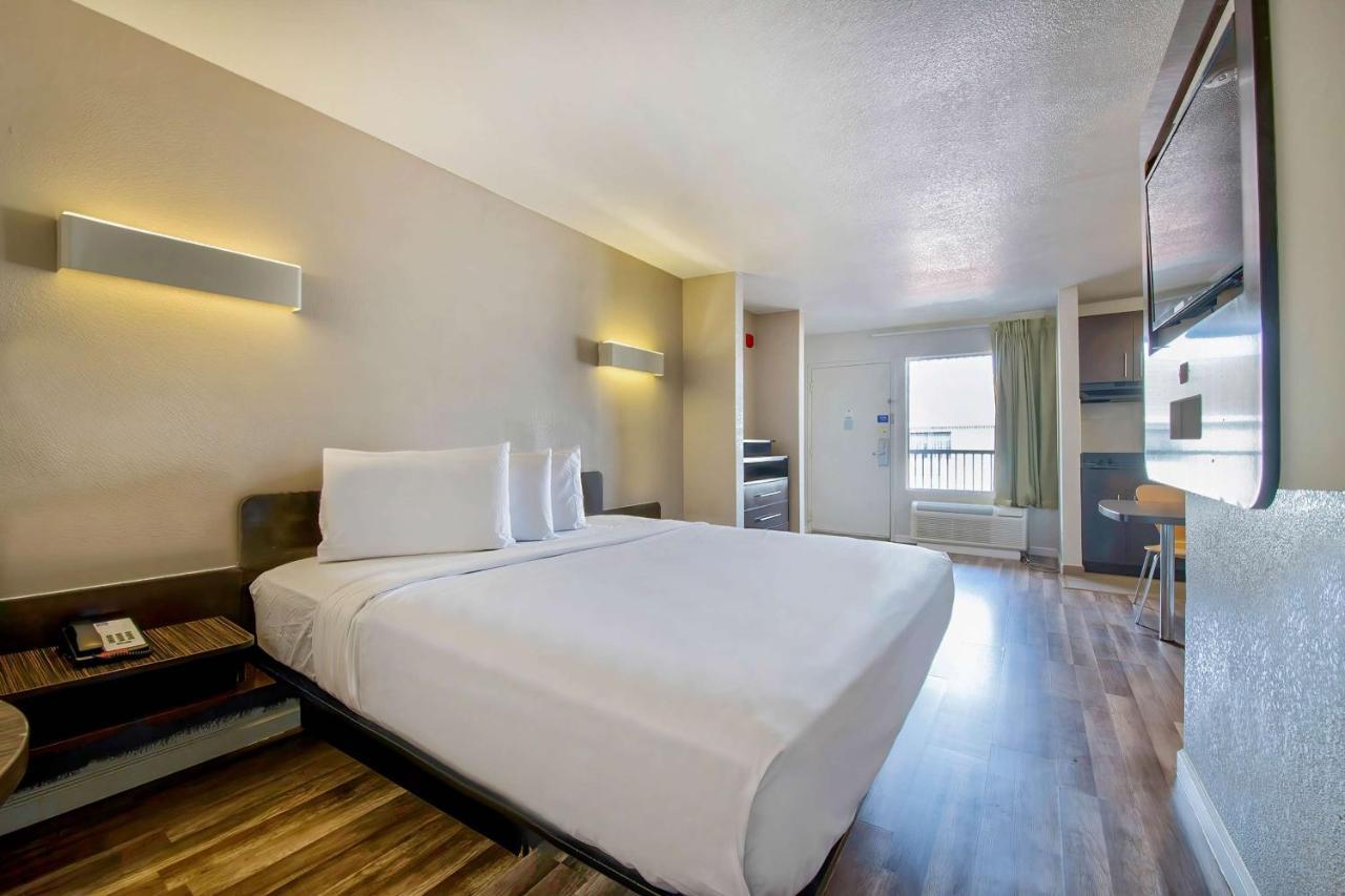 Studio 6-San Antonio, Tx - Airport Hotel Bagian luar foto